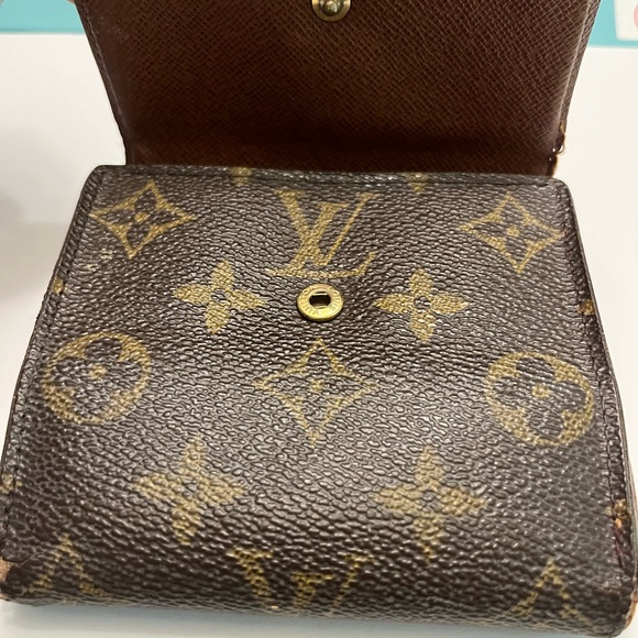 Vintage Louis Monogram Vuitton Elise Wallet - Picture 8 of 11